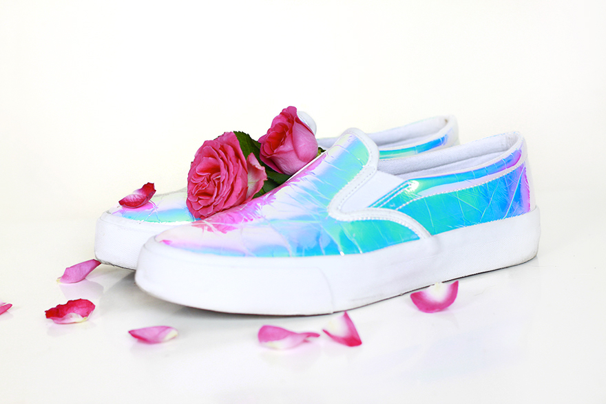 holographique slip ons asos